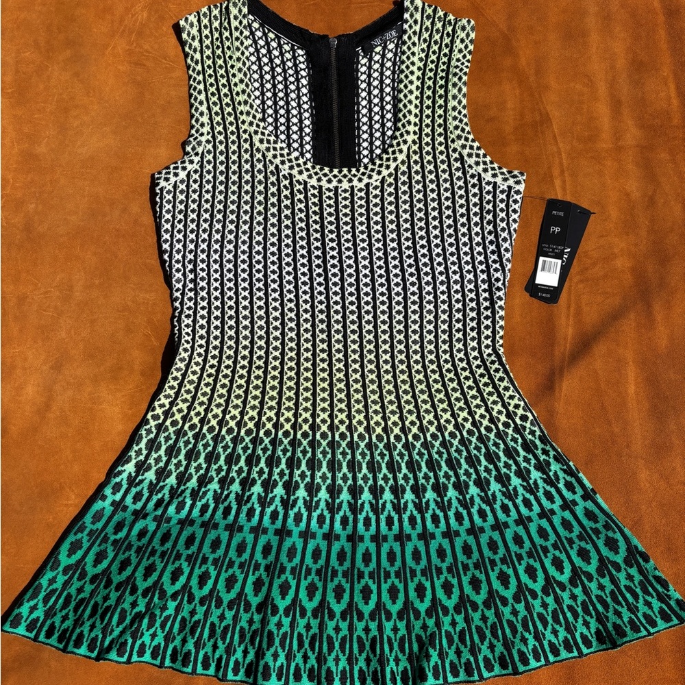 Nic + Zoe 
Sleeveless Knit sweater - Multi Color, 
Green, yellow, black & white.